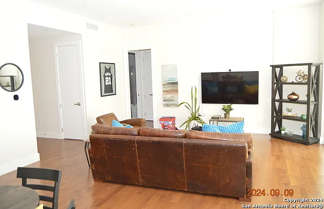 610 E Market St #2803 — Photo 11