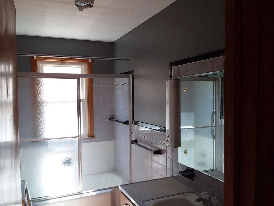 Full bath