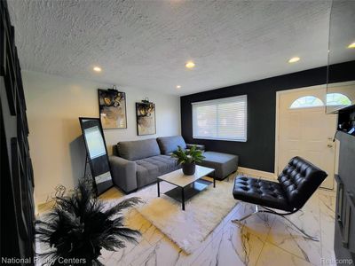 27821 Tighe St, Roseville, MI, 48066