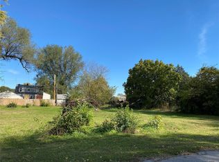 511 Garrison Ave, Cahokia, IL