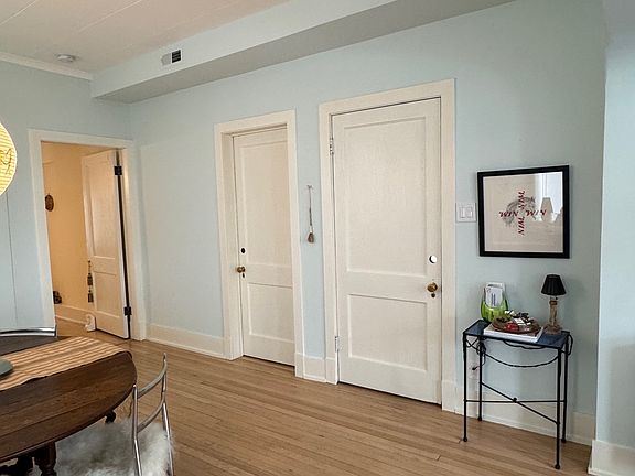 2nd image of 1807 N California Ave Unit 2