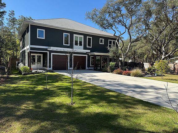 2nd image of 525 Ricker Ave