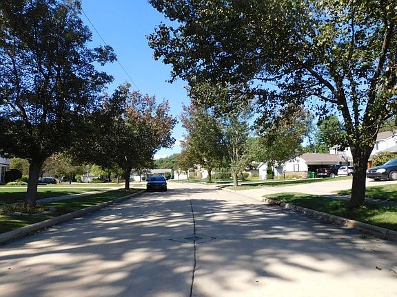5th image of 1362 S Lyn Cir