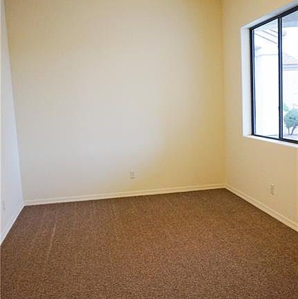 5th image of 2635 Lantana Dr