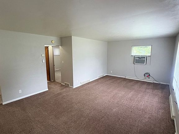 3rd image of 2320 Springfield Rd APT B