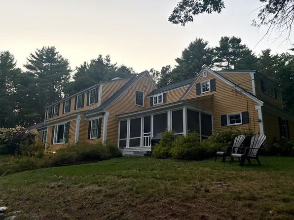 172 Readfield Rd, Manchester, ME 04351