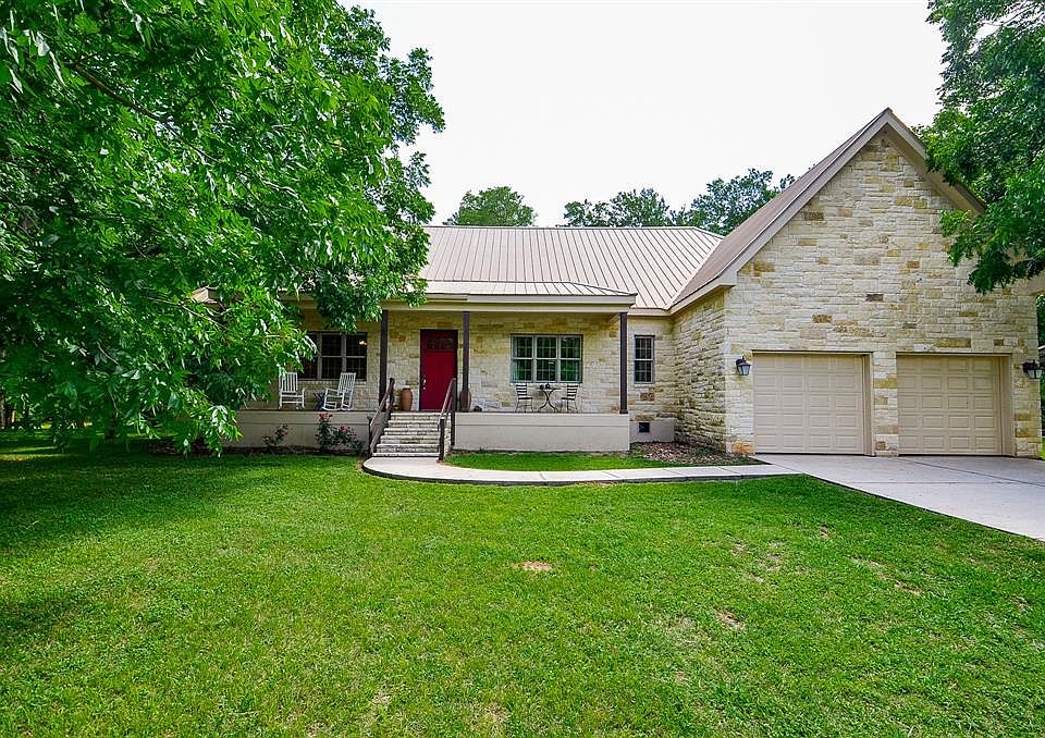 1st image of 3590 Beaver Creek Dr