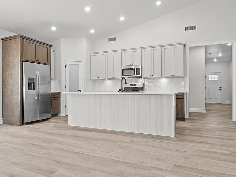 15153 Ambition Ave — Photo 24