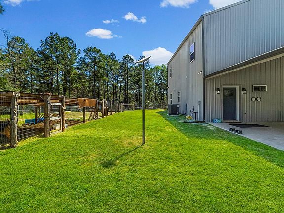5th image of 646 County Road 2100 N