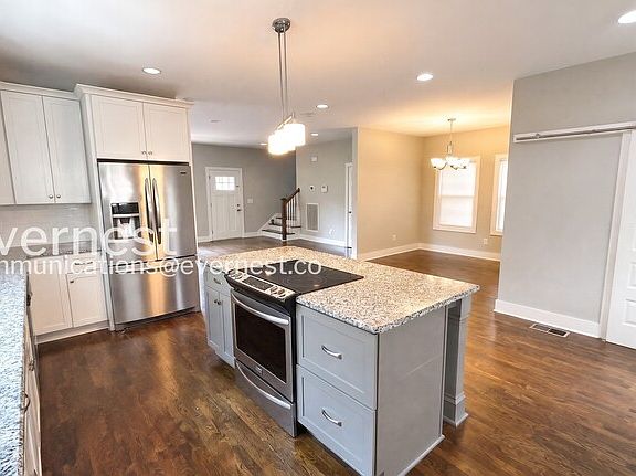 3rd image of 2115 Burns St