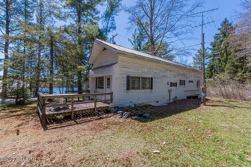 4th image of 130 Garlock Rd Road