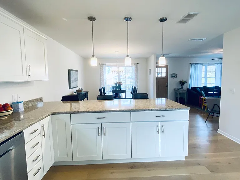 1402 C St — Photo 8