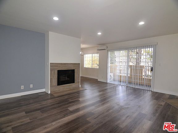 4th image of 1559 Armacost Ave APT 201