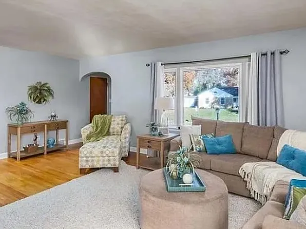 707 W Rusholme St, Davenport, IA 52804