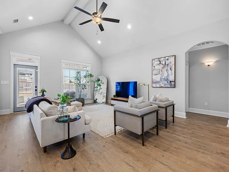 4953 Hatfield Cir — Photo 5
