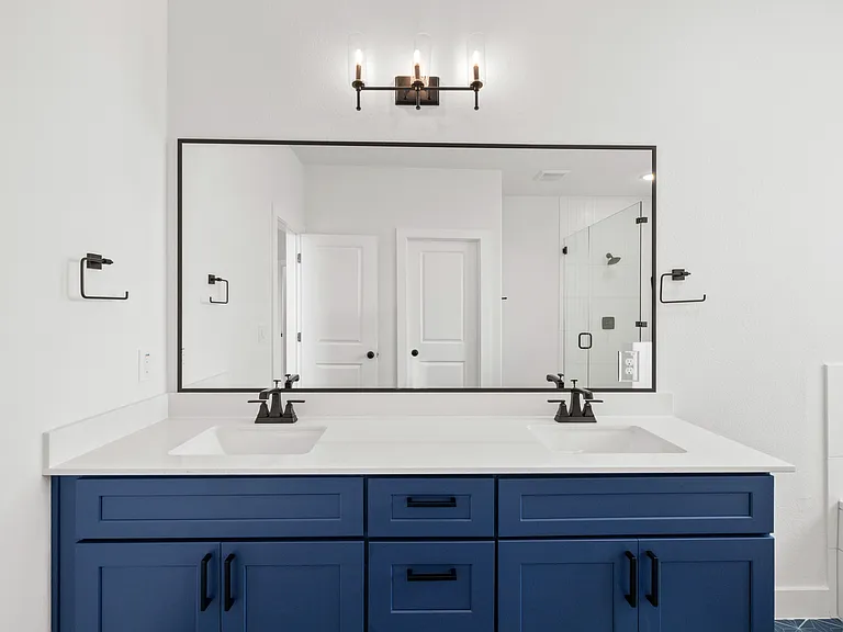 1608 Kit Cir — Photo 14