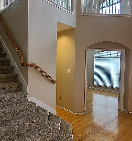 625 Manchester Dr — Photo 16
