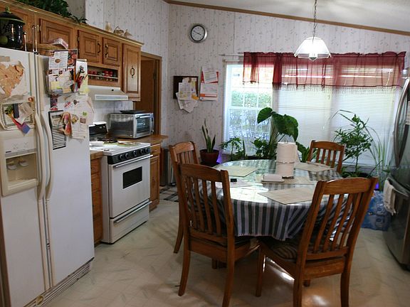 3rd image of 508 W Saint Joseph St