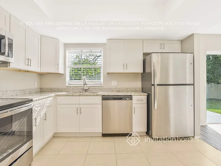 4051 Woodsong Dr — Photo 10