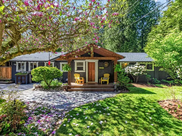 11367 261st St, Maple Ridge, BC V2W 1H2