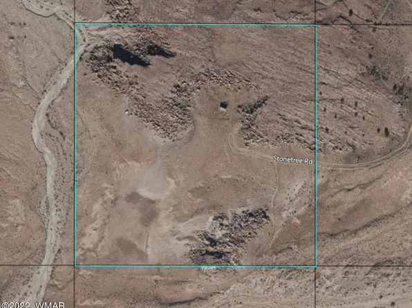 3074 Hermosa Dr, Holbrook, AZ 86025