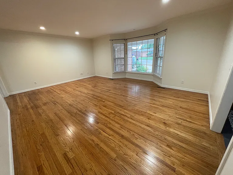 2221 W 4th Ave — Photo 23