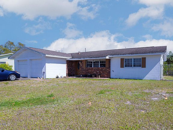 2nd image of 2731 Hillcrest Ave