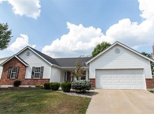 16407 Centerpointe Dr, Grover, MO 63040