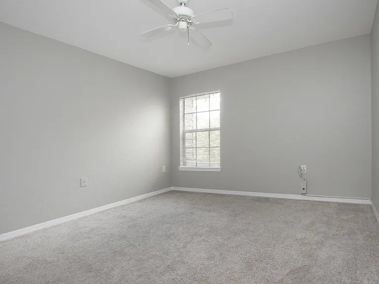 8905 Manor Loop #201 — Photo 18