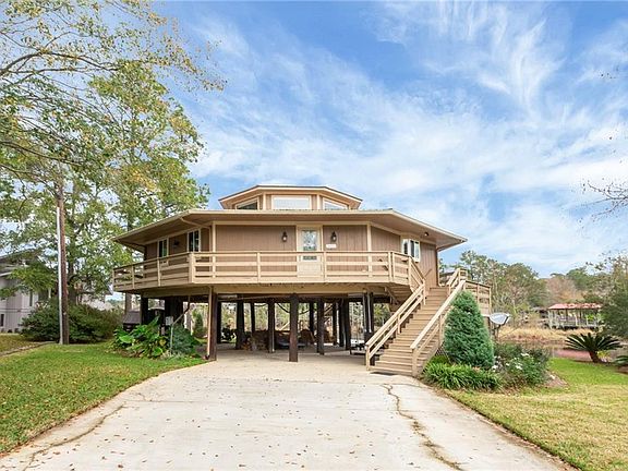 4th image of 3840 Le Blanc Dr