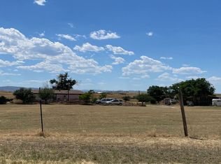 9 Burns Rd, Douglas, WY 82633