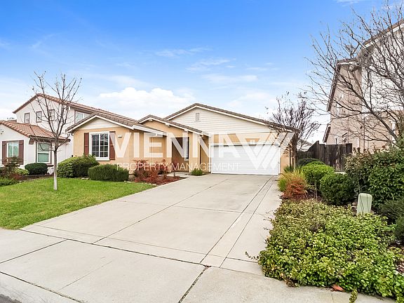 2nd image of 1838 Stageline Cir