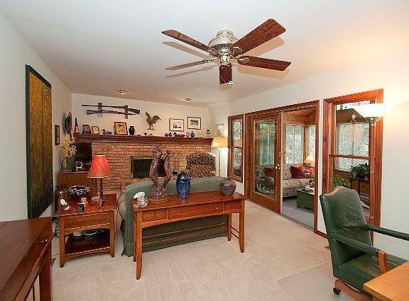 4th image of 3455 Hillside Dr