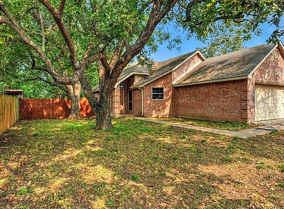 3rd image of 1419 E Odneal St