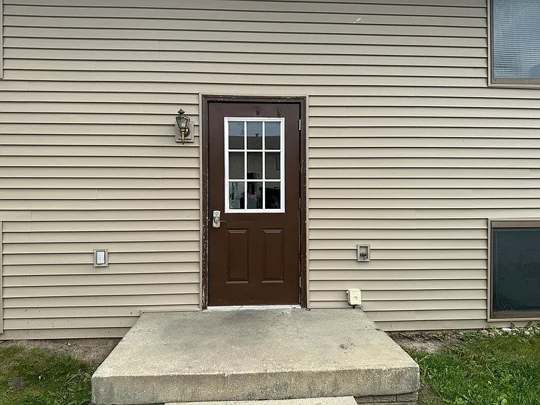 760 Ryan Ave #2 — Photo 9
