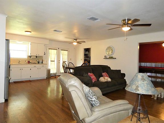 5th image of 714 Flag Creek Dr