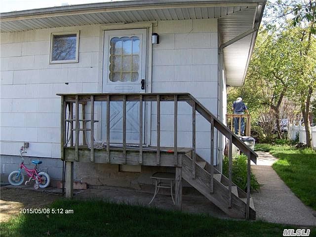2nd image of 39 Champlin St
