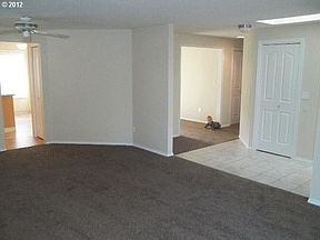 4th image of 17003 SE 27th St