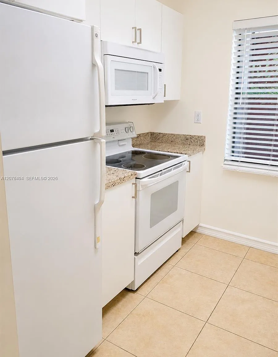 Miramar Club #3 Condo — Photo 1