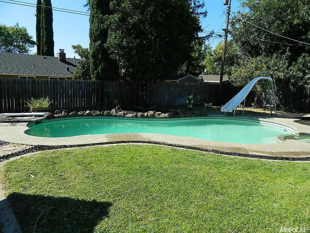 6200 Quincewood Cir photo 1