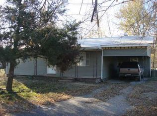 105 W Walls Rd, Pocola, OK 74902