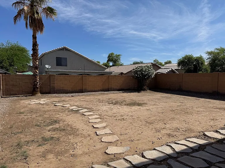 8144 W Watkins St — Photo 20