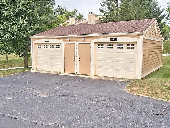 5th image of 5149 Fairway Dr Unit 1
