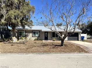 4040 S Edgewater Cir, Labelle, FL 33935