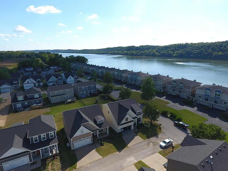1704 Coral Ct — Photo 23