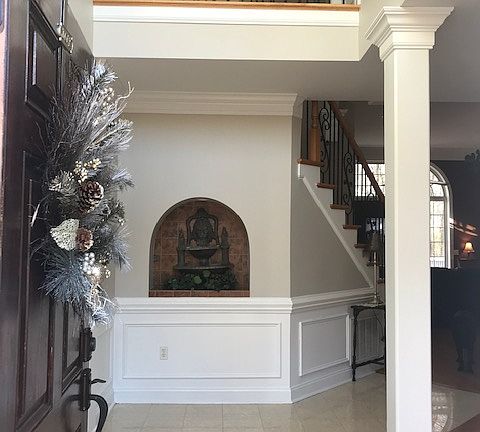 Foyer w/marble flooring