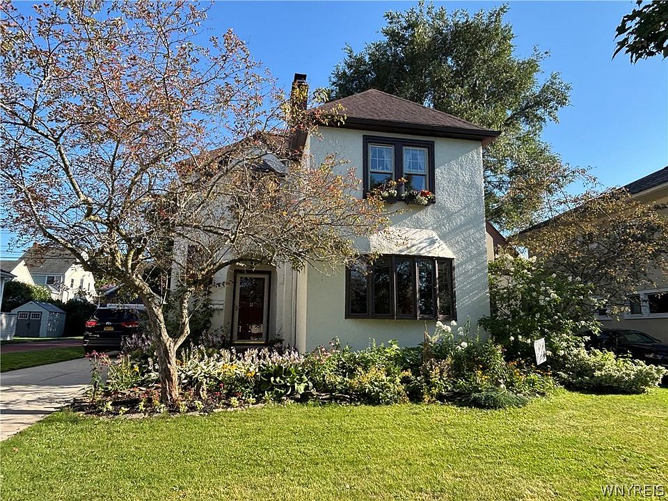 1st image of 20 Grasmere Rd