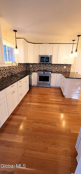 2nd image of 445 Elm Avenue