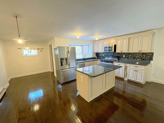 5th image of 597 Saint Marks Ave
