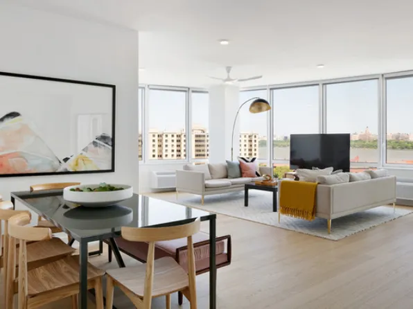 668a Avenue East image 1 of 10